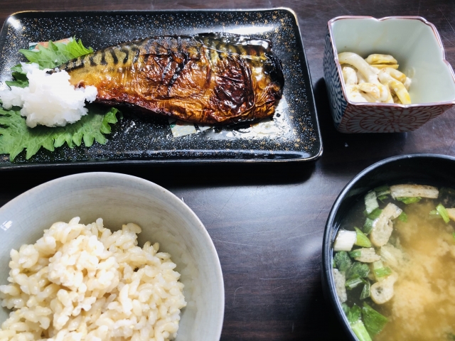 内臓脂肪を落とすための食事