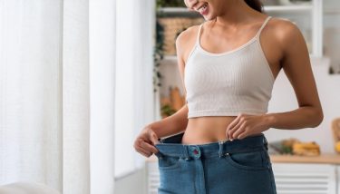 産後ダイエットはいつから？専門家おすすめの家で無理なくできる運動と食事のコツ