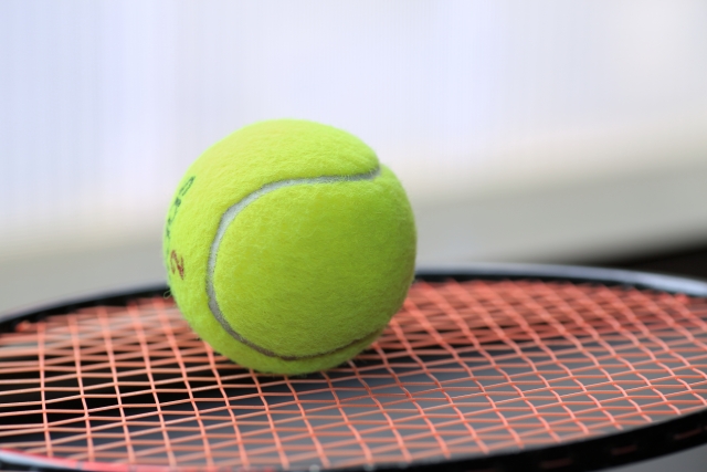 テニスのパフォーマンスを向上させる目的別トレーニングメニュー