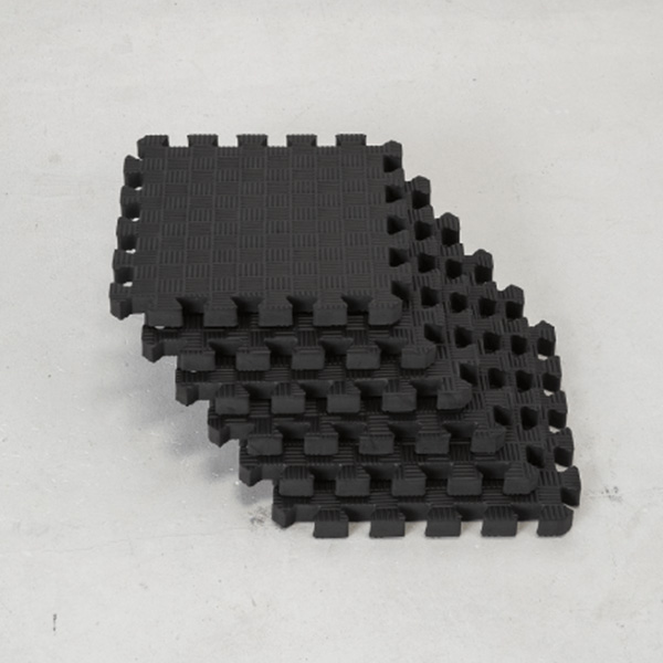 トレーニングマット 30×30 6枚セット（新古品） 画像2