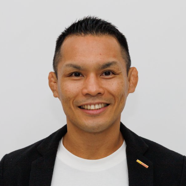 東 修平